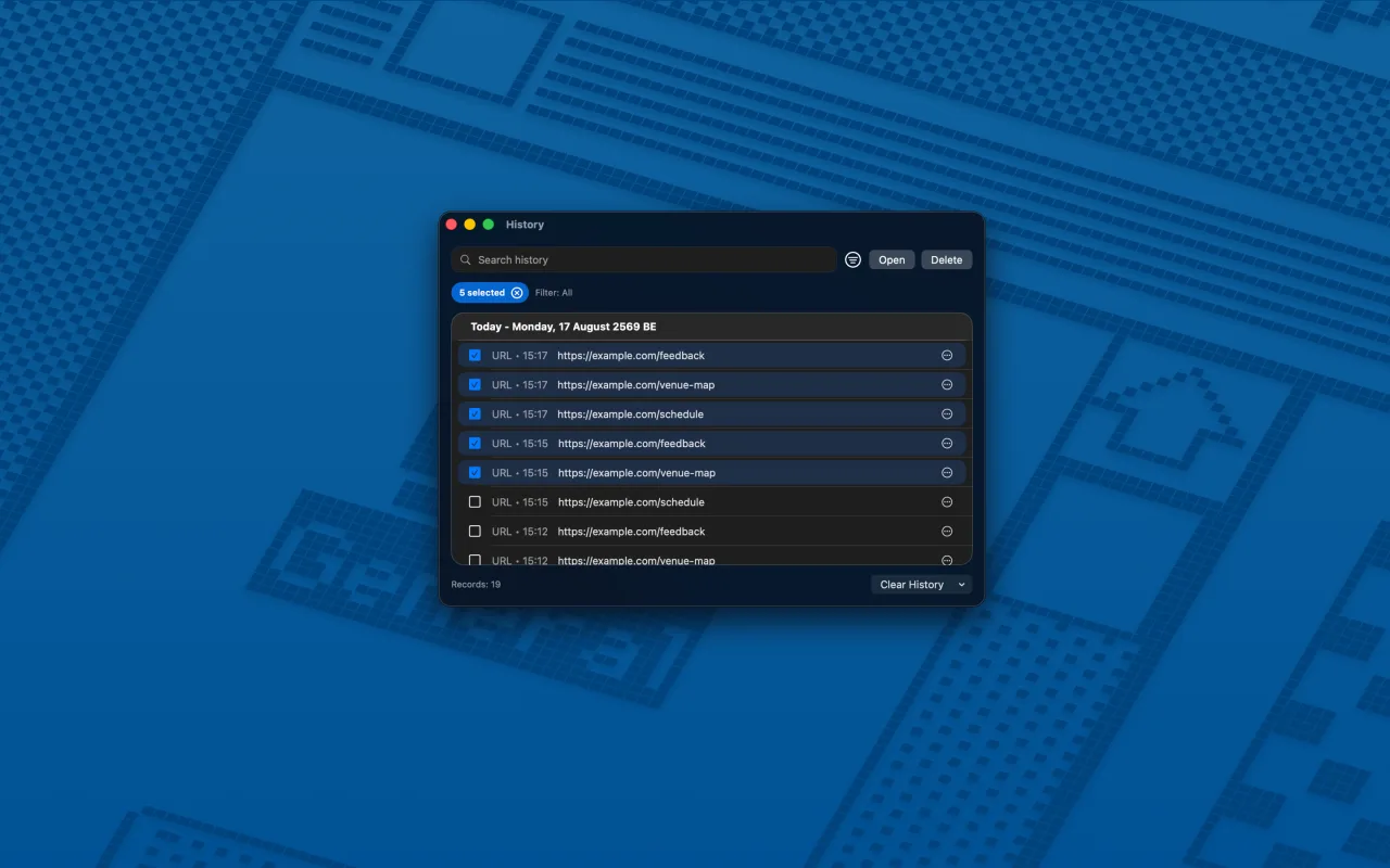 QRSpell History window with recent QR code results and selection controls